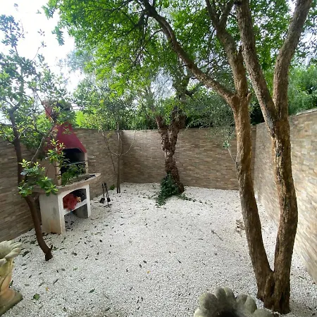 Apartment Aristotele *